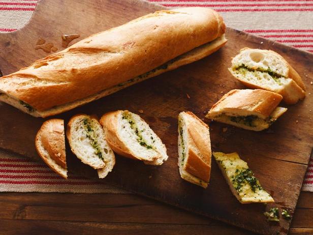 Чесночный хлеб с зеленью - «Все рецепты»