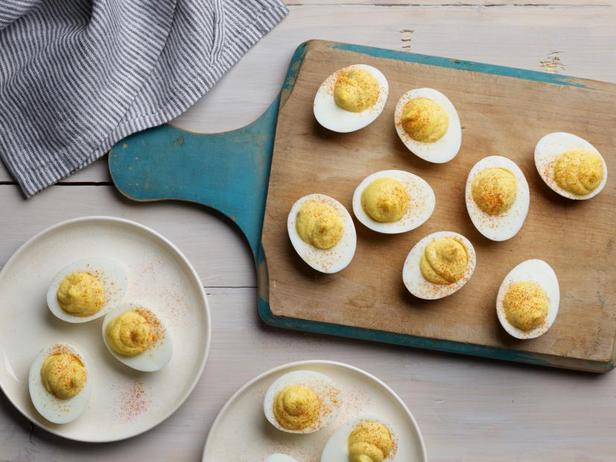 Фаршированные яйца с пикули - «Быстрые рецепты»