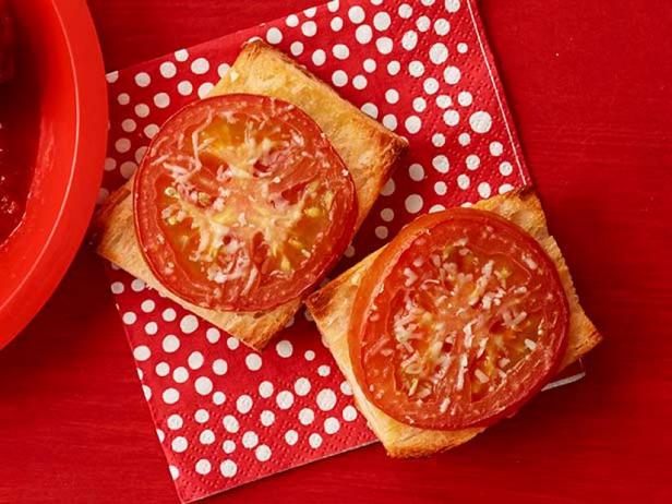 Горячий бутерброд с помидором и чесноком - «Фаст-фуд»