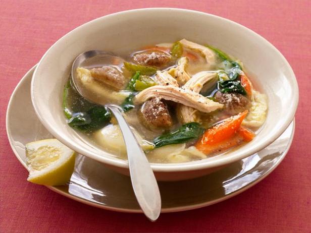 Итальянский куриный суп с «поджаренными» ньокки из пармезана - «Первые блюда»