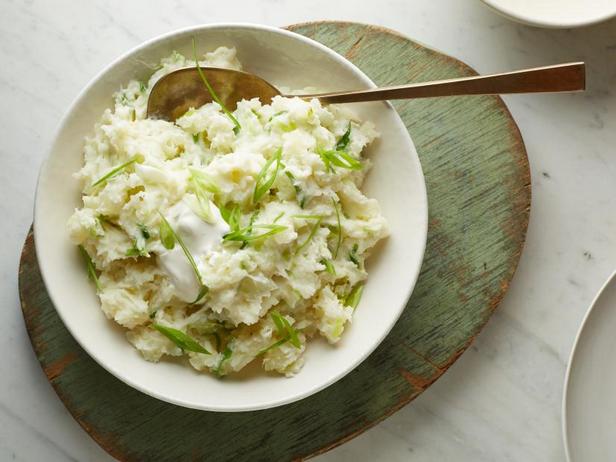 Картофельное пюре с греческим йогуртом и зелёным луком - «Меню диеты»