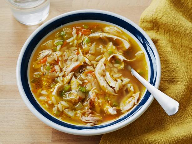 Куриный суп с мелкой пастой - «Первые блюда»
