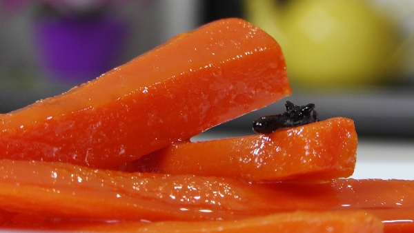 Морковь в глазури с гвоздикой и медом - «Видео уроки»