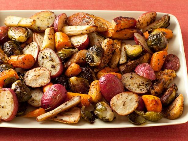 Печёный картофель, морковь, пастернак и брюссельская капуста - «Меню диеты»
