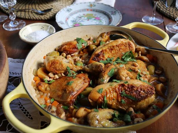 Рагу с курицей, сухофруктами и фундуком - «Первые блюда»