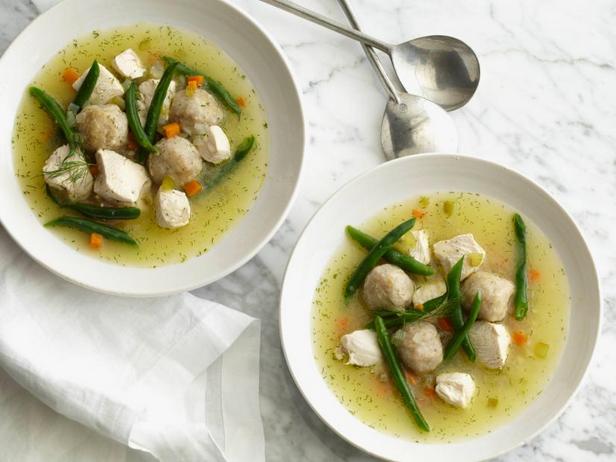Сытный суп с курицей и клёцками (низкокалорийный) - «Первые блюда»