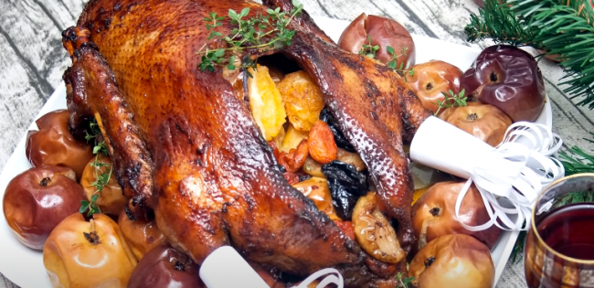 Как вкусно и сочно приготовить гуся на Новый год 2022 - «Кулинарные рецепты»