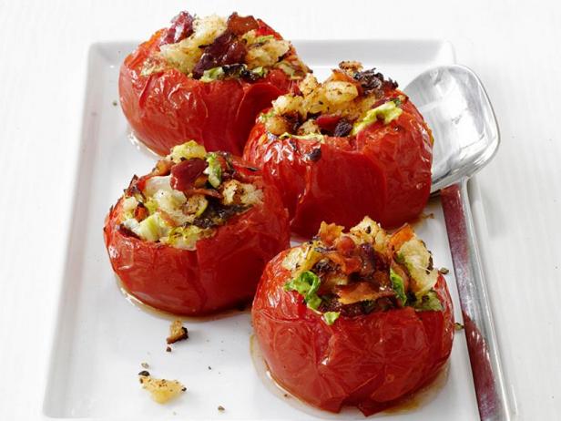 Фаршированные помидоры с начинкой «БЛТ» - «Закуски»