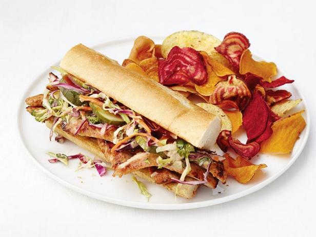 Сэндвичи со свининой барбекю и капустой коул слоу с соусом хойсин - «Фаст-фуд»