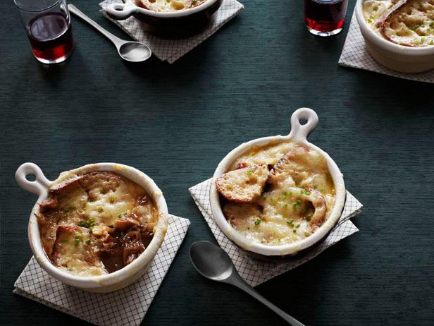 Французский луковый суп с тушёными рёбрышками - «Первые блюда»