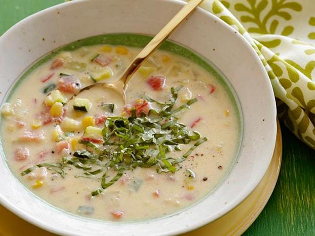 Кукурузный крем-суп с летними кабачками - «Первые блюда»