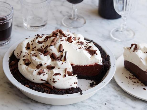 Шоколадный пирог с винной начинкой - «Десерты»
