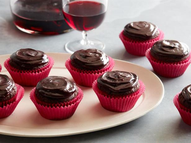 Шоколадные капкейки с красным вином - «Десерты»