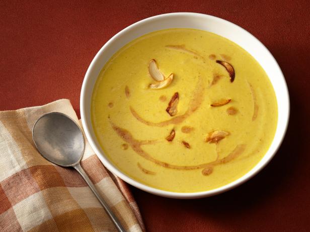 Морковный суп-пюре с кукурузой и приправой карри - «Первые блюда»