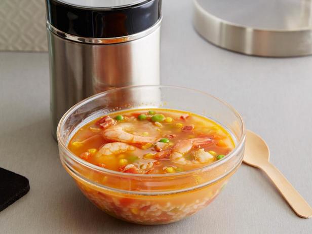 Просто добавь воды: Рисовый суп с креветками - «Быстрые рецепты»