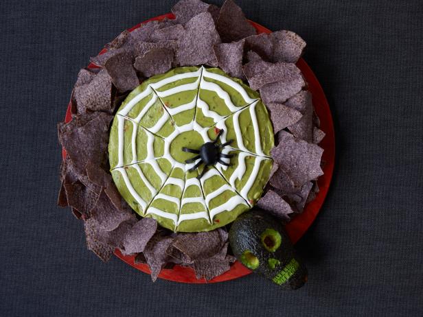 Соус гуакамоле на Хэллоуин с паутиной - «Соусы»