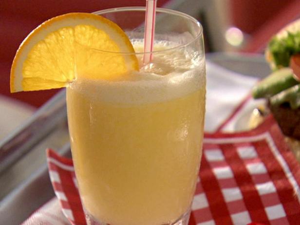 Апельсиновый смузи с водкой - «Десерты»